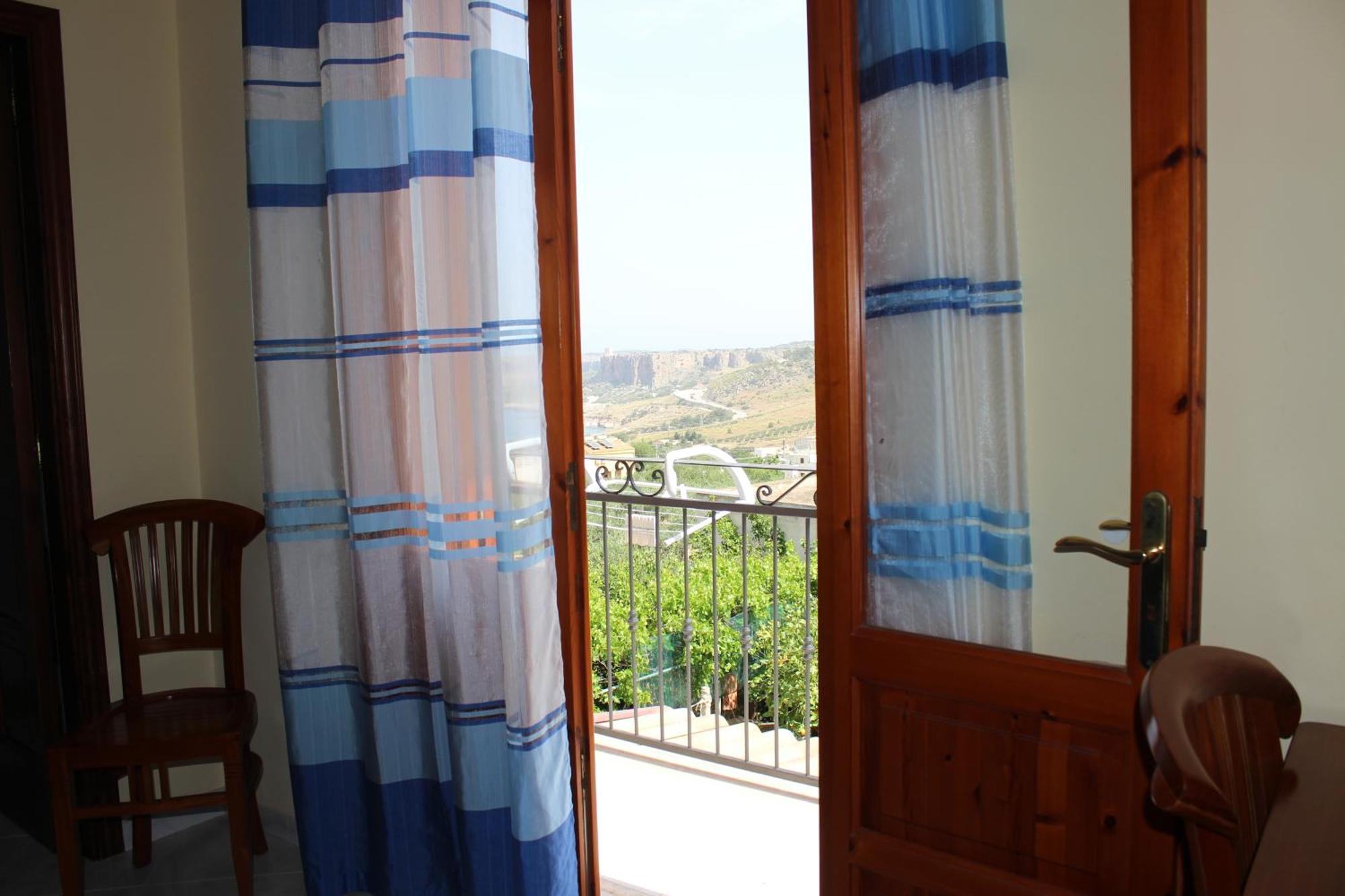 Raggio Di Sole Bed & Breakfast มาการี ภายนอก รูปภาพ
