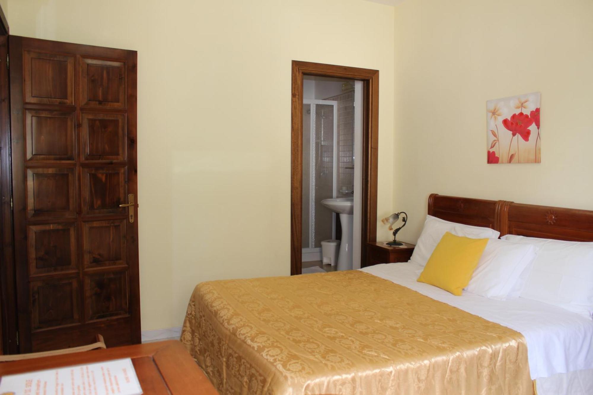Raggio Di Sole Bed & Breakfast มาการี ภายนอก รูปภาพ