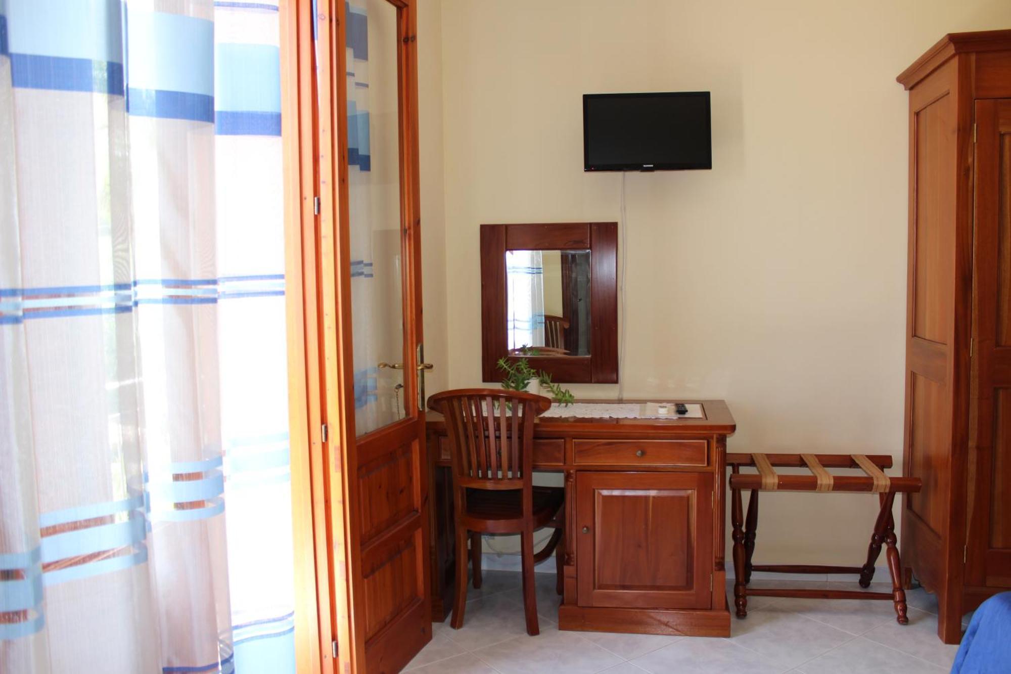 Raggio Di Sole Bed & Breakfast มาการี ภายนอก รูปภาพ