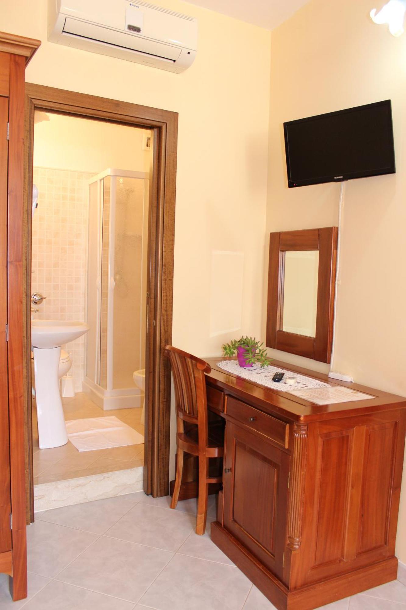 Raggio Di Sole Bed & Breakfast มาการี ภายนอก รูปภาพ