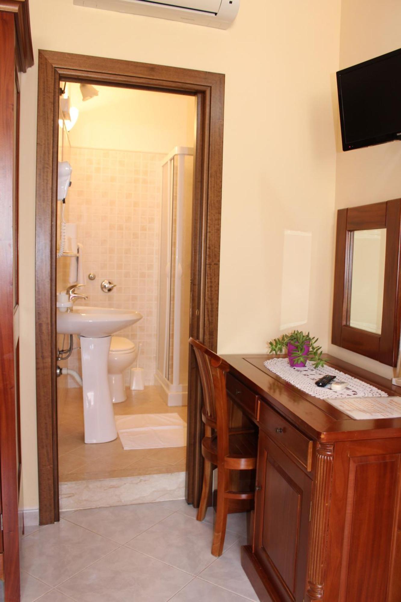 Raggio Di Sole Bed & Breakfast มาการี ภายนอก รูปภาพ