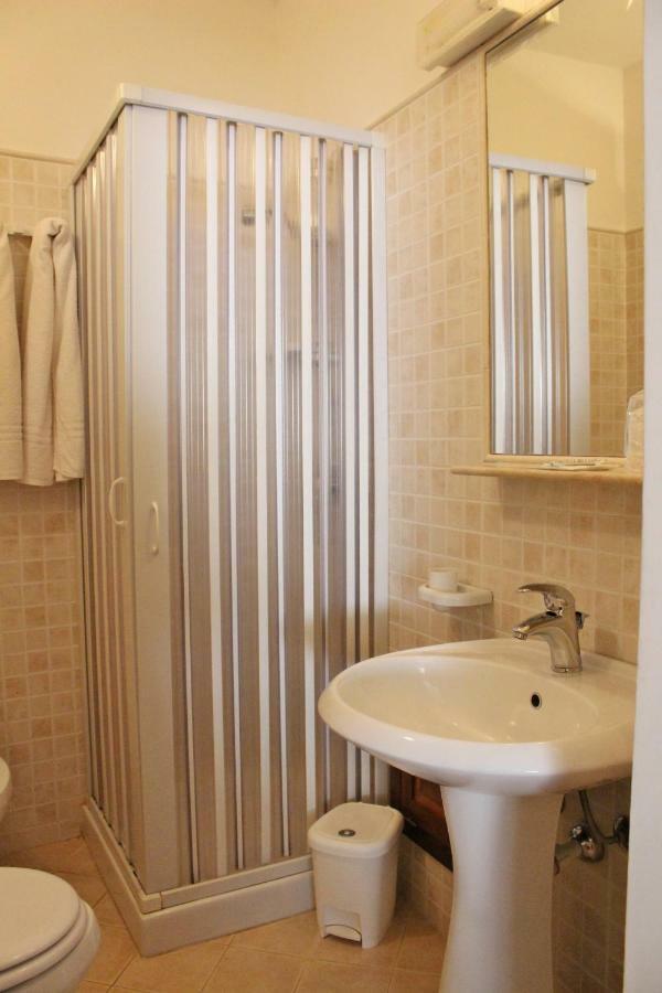 Raggio Di Sole Bed & Breakfast มาการี ภายนอก รูปภาพ