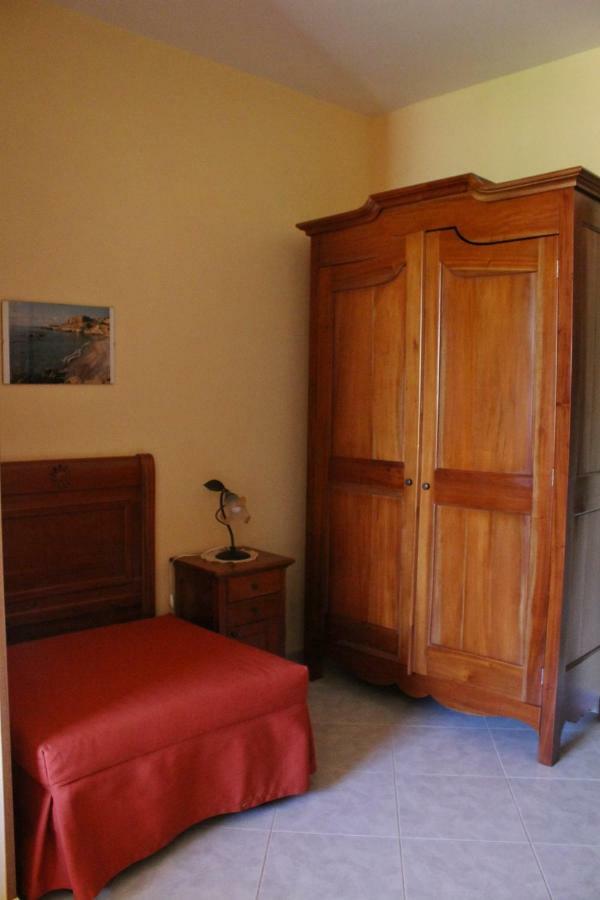 Raggio Di Sole Bed & Breakfast มาการี ภายนอก รูปภาพ