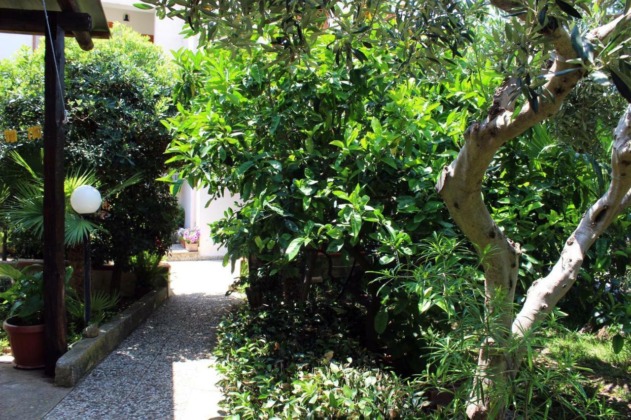Raggio Di Sole Bed & Breakfast มาการี ภายนอก รูปภาพ