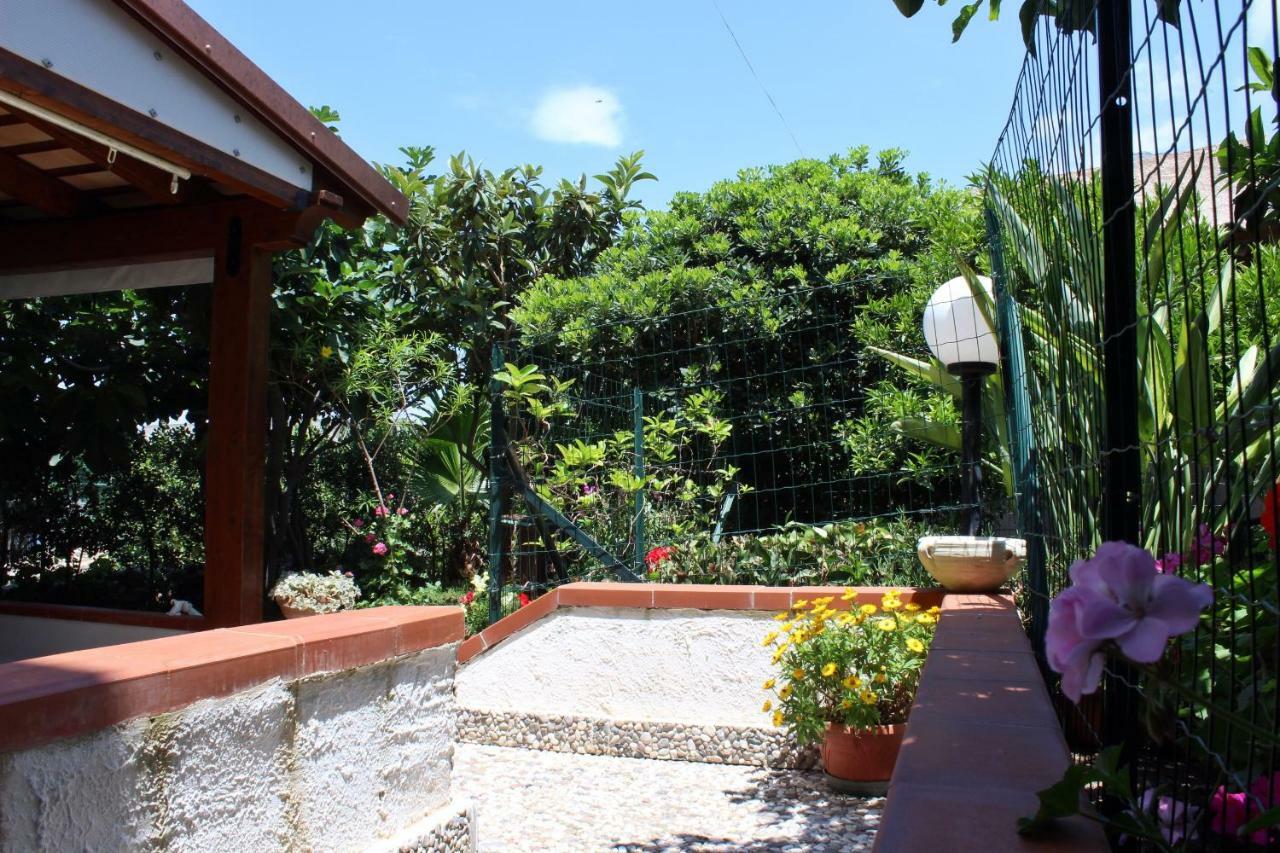 Raggio Di Sole Bed & Breakfast มาการี ภายนอก รูปภาพ