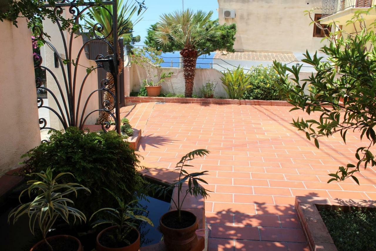 Raggio Di Sole Bed & Breakfast มาการี ภายนอก รูปภาพ